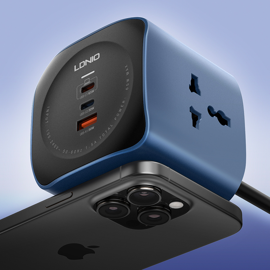 LDNIO SC3319 4000W 6-in-1 Cube Power Strip – 3-Way Plug Adapter with 3 AC Outlets & 3 USB Ports for Home, Office & Travel Use